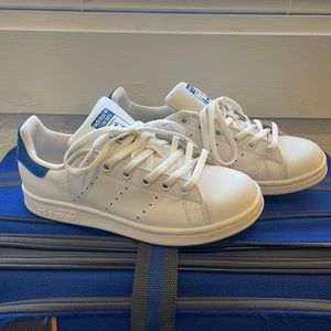 Adidas blue Stan Smith’s - Youth Size 4